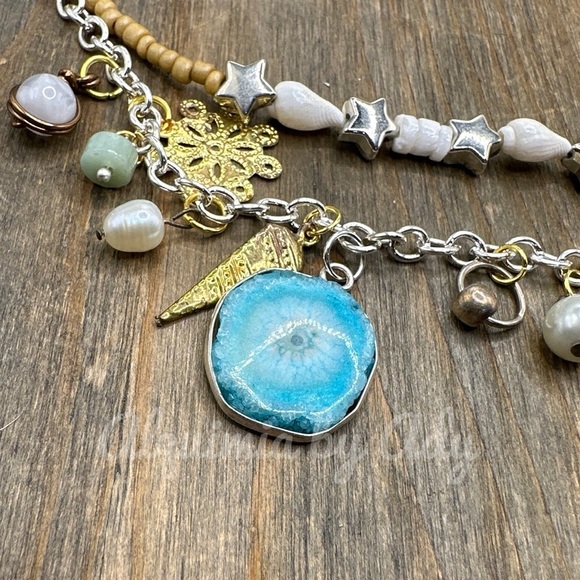 Layered beaded handmade shell 🐚 necklace aura quartz pearls - Picture 2 of 10